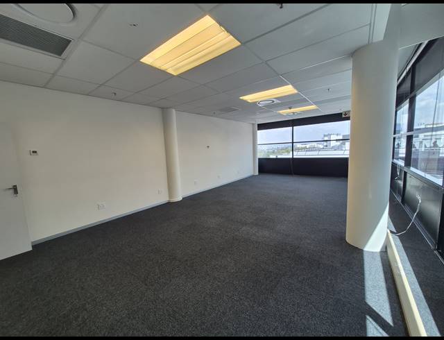 222M² OFFICE TO LET IN SANDTON CENTRAL